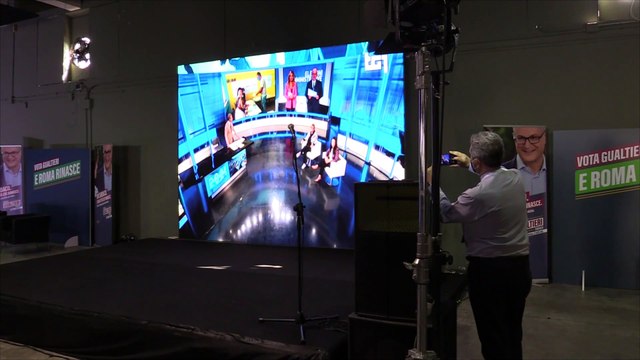 Comunali Roma, escono i primi exit poll: applausi al comitato di Gualtieri