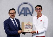 Olimpiyat şampiyonu Mete Gazoz, AA Genel Müdürü Karagöz'ü ziyaret etti
