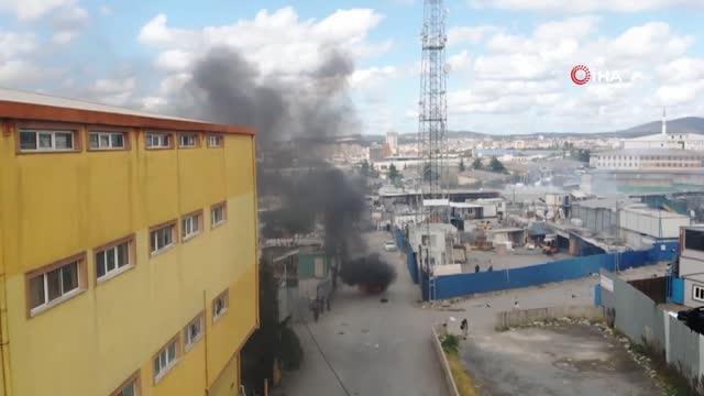 Son dakika haberleri! Ümraniye'de kağıt toplayıcıları ile polis arasında 'taşlı' arbede