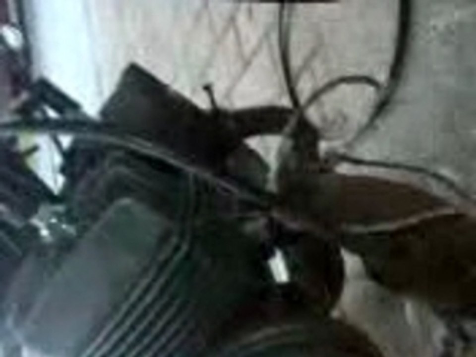 bi-moteur  bi-cylindre  peugeot 103