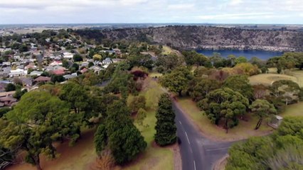 Tougher restrictions in southeast SA as authorities investigate COVID case