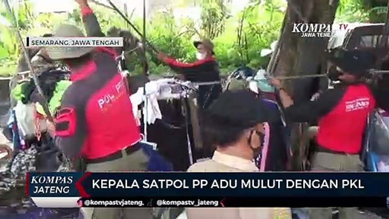 Kepala Satpol PP Adu Mulut Dengan PKL