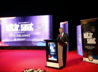 SULTANBEYLİ'DE KÜLTÜR SANAT SEZONU CAN ATİLLA KONSERİYLE AÇILDI