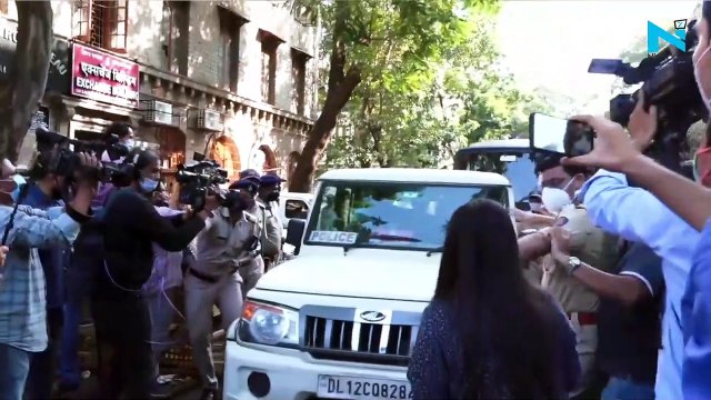 Mika Singh questions NCB, says ‘Itne bade cruse mei sirf Aryan hi ghoom raha tha kya’