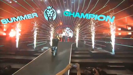 MAD Lions proclamándose campeón del Summer Split de LEC