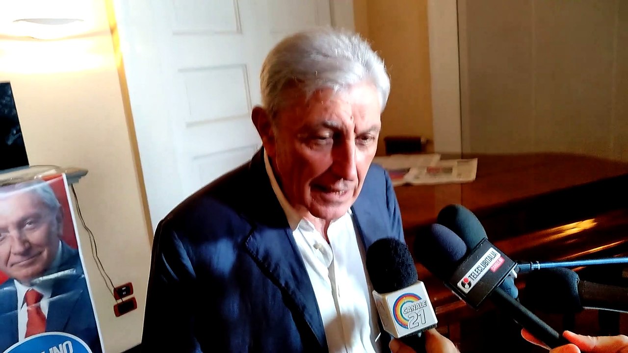 Comunali Napoli, Bassolino: "Per la prima volta farò il consigliere comunale"