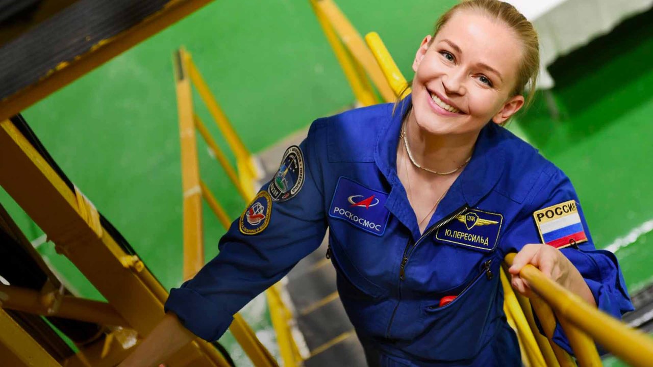 DIRECT | Une actrice et un réalisateur russes s'envolent vers l'ISS