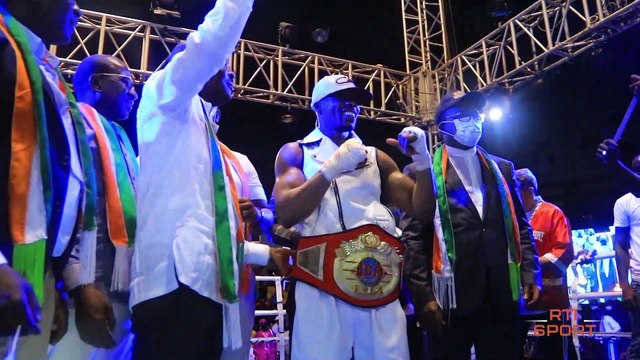 Boxe : Youssouf Doumbia conserve son titre de champion international des poids moyens IBA