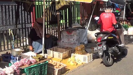 Uji Coba New Normal Kegiatan Warga Dilonggarkan