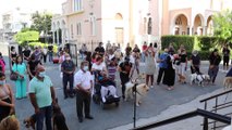 شاهد: الكهنة يباركون الحيوانات الأليفة في قبرص بمناسبة اليوم العالمي للحيوانات