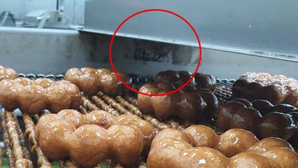 던킨 위생 문제 제보자 영상 추가 공개..."환풍기 등 위생 불량" / YTN