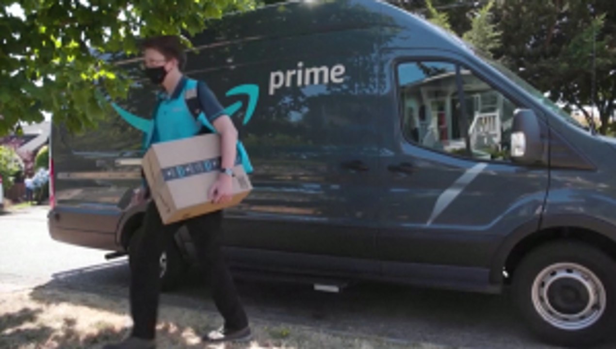 Amazon Gift Giving Easy Through Text and Email