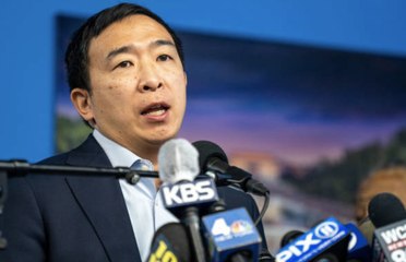 Andrew Yang Announces His Official Break From the Democratic Party