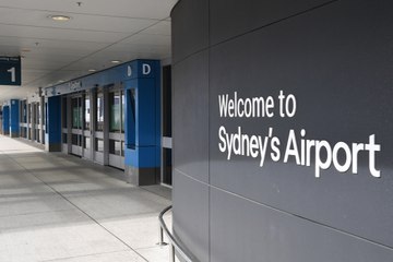 Australia Won't Welcome Foreign Visitors Until Next Year, Prime Minister Says