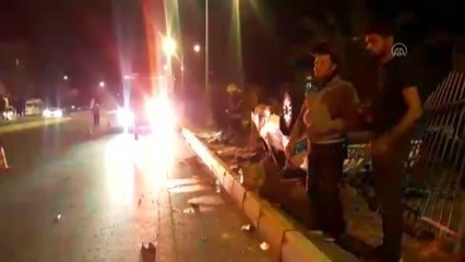 Otomobilin devrilmesi sonucu 3 kişi yaralandı