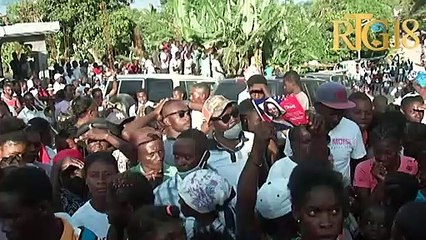 Ansyèn premyè dam lan pwomèt popilasyon dichiti a travè fondasyon Klere Ayiti lap kontinye travay.