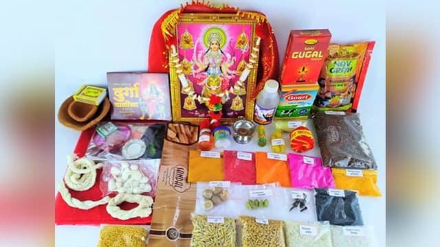 Shardiya Navratri 2021: शारदीय नवरात्रि 2021 मां दुर्गा पूजन सामग्री | Boldsky