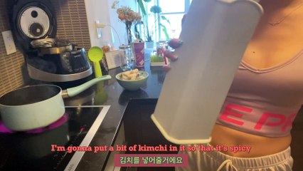 Cooking with Hollo, day in the life with my dog