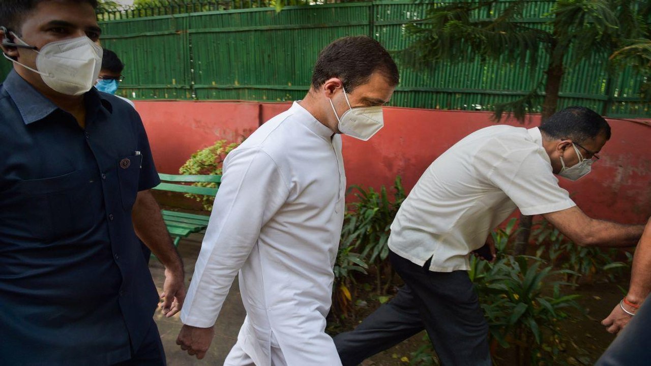 Nonstop: Rahul Gandhi on Lakhimpur visit