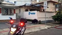 Casa abandonada pega fogo no Centro de Florianópolis
