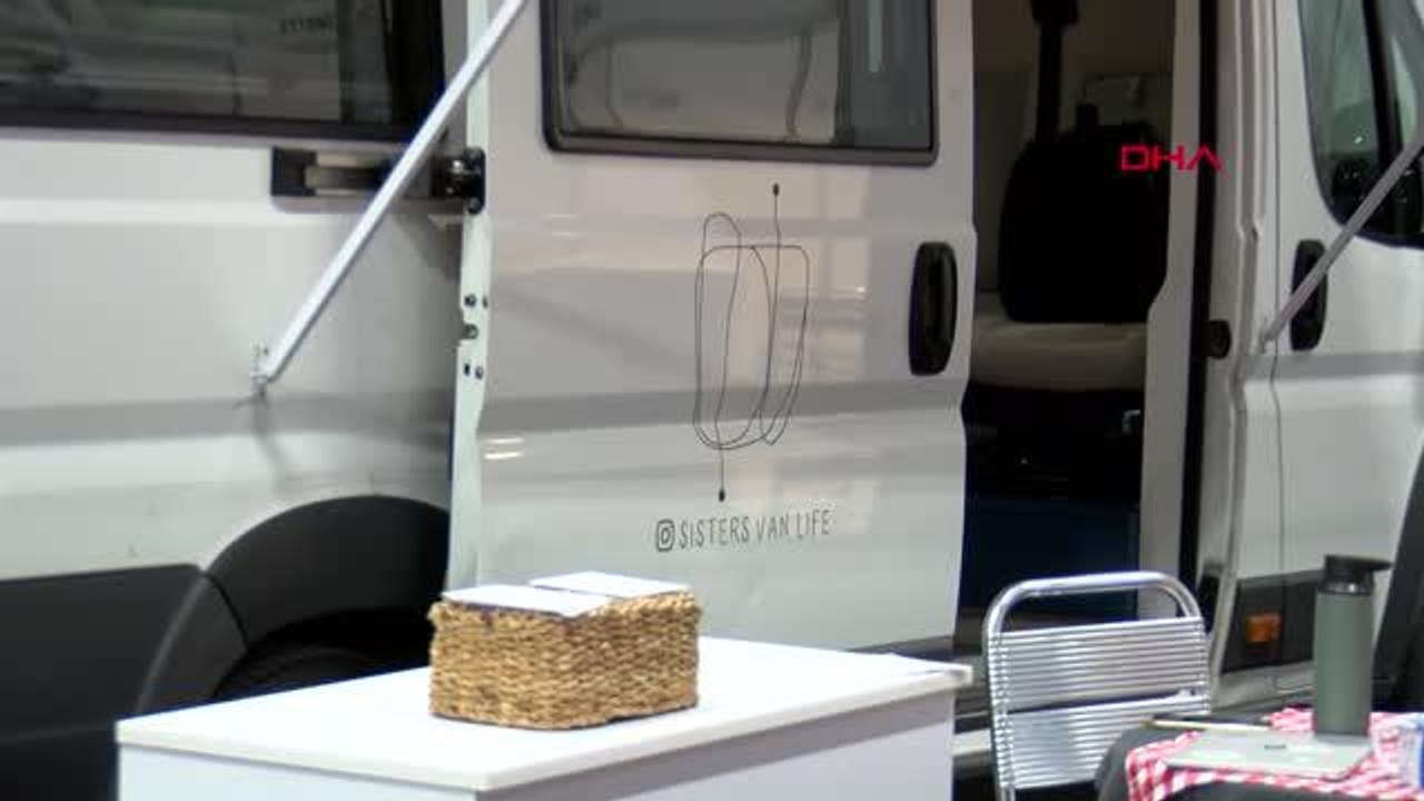 İSTANBUL-İki kız kardeş yaptıkları karavanla Türkiye'yi gezdi