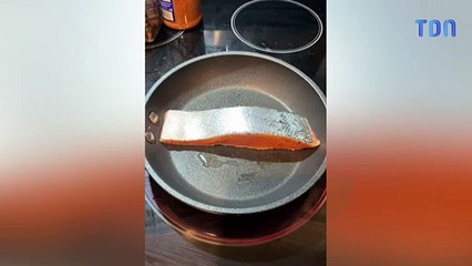 Une végan prétend manger du poisson pour la première fois en deux ans