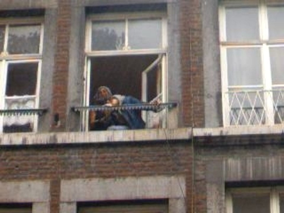 tu es blonde tu es belle