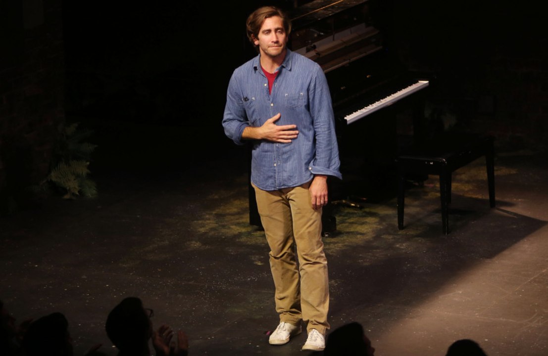 ジェイク・ギレンホール、「ぞっこん」だったジェニファー・アニストンとのラブシーンは「拷問」！？