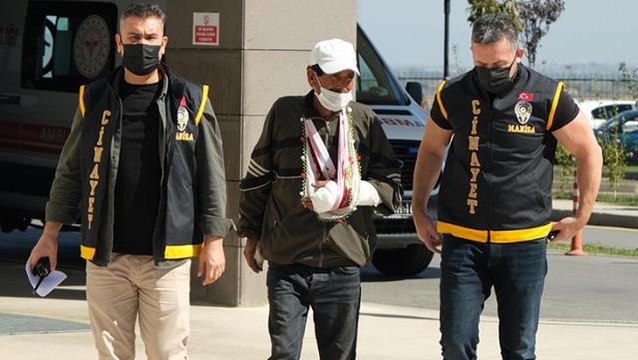 Damadını öldüren kayınpeder suçlamaları reddetti: Kavga sırasında bıçağa çarptı