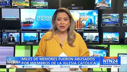 Latifa Bennari, presidente de ÂngelBlau y Rixio Portillo, profesor de la UDEM