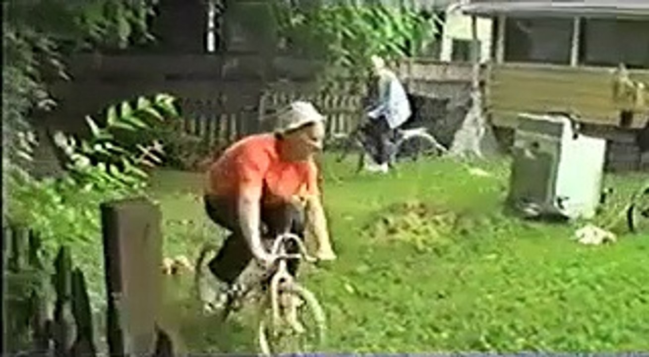 Trash Humpers - trailer