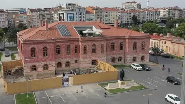 Kazlıçeşme Arkeolojik Kazı Alanı'nda lahit ve sandık tipi mezar bulundu (2)