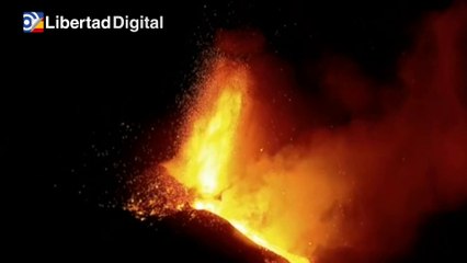 El volcán sigue aumentando su actividad tras dos semanas de erupción