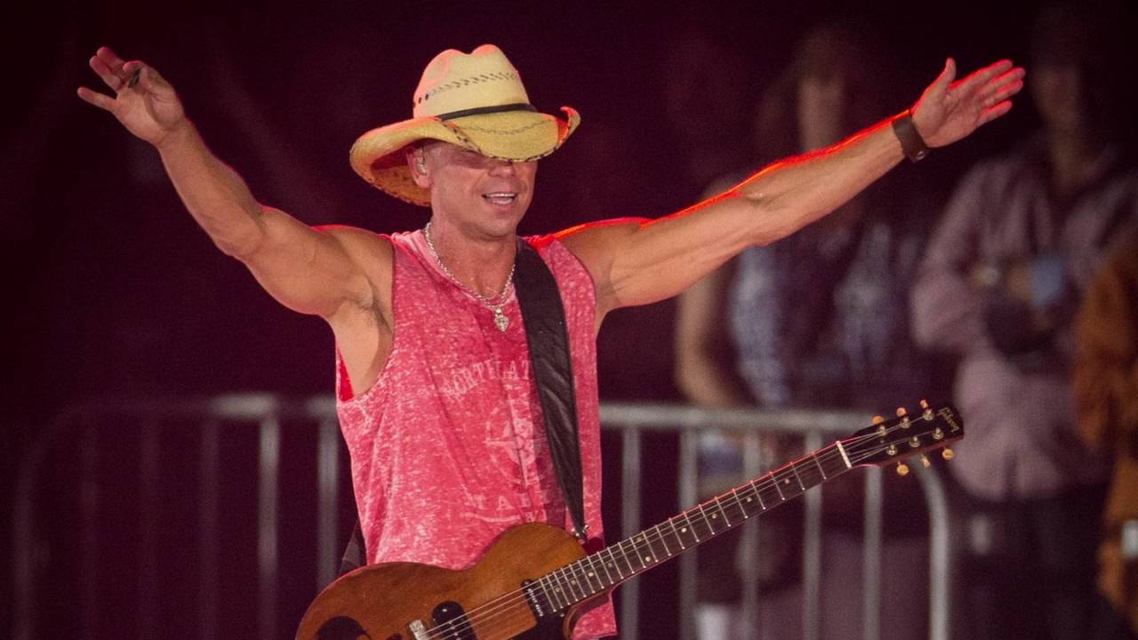 Vols Fan Kenny Chesney Plans His Tours Around College Football