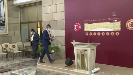 Скачать видео: CHP Grup Başkanvekili Özel gündemi değerlendirdi (2)