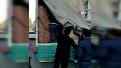Malatya'da kamyonet kasasında düzensiz göçmenler yakalandı
