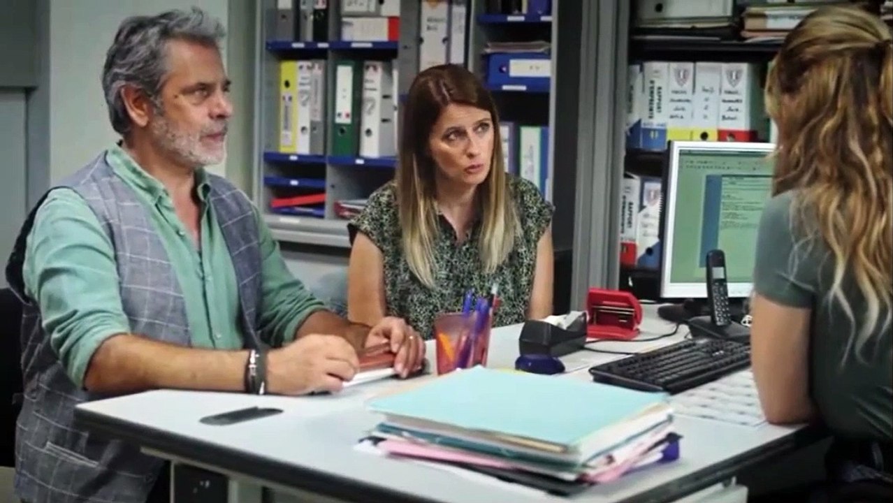 Plus belle la vie : [Spoilers] - Sacha et Luna se rendent au commissariat pour faire part de leurs découvertes à Ariane !