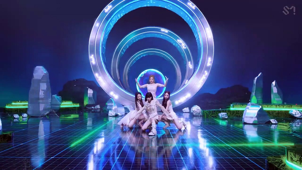 aespa 에스파 Savage MV