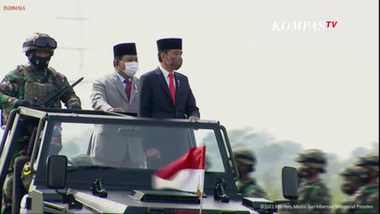 Momen Jokowi-Prabowo Naik Jip Cek Kesiapan Pasukan Komcad