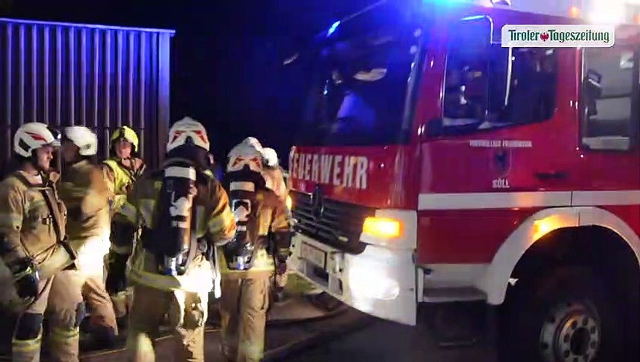 Bewohner und Hund aus brennendem Haus in Söll gerettet