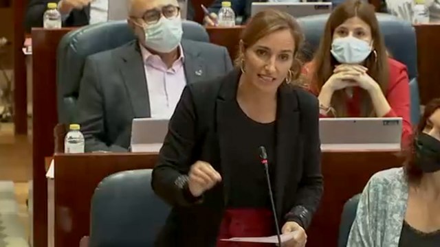 El 'Juego del calamar' llega a la Asamblea de Madrid: la frase de Mónica García contra Ayuso