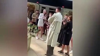 Yasemin Şefkatli'yi almaya davulla zurnayla gittiler