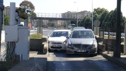 TEM’de inatçı sürücü kazası