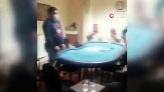 Yer: Adana! Polisi karşılarında görünce bakın ne yaptılar