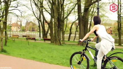 Lagi Asik Gowes Hal Mengerikan Terjadi Detik-Detik