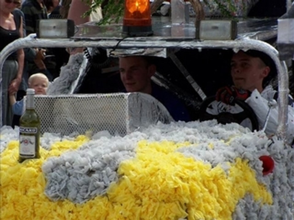 Transformation d'une Peugeot 205 en Formule 1