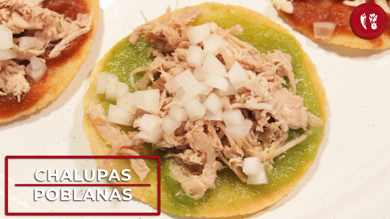 Chalupas poblanas | Receta mexicana tradicional | Directo al Paladar México