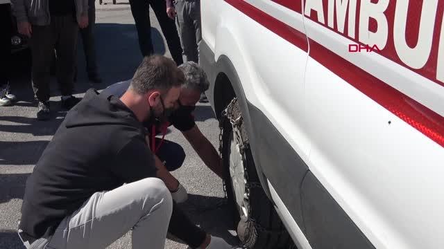 AMBULANS SÜRÜCÜLERİNE 'SÜRÜŞ TEKNİKLERİ' EĞİTİMİ