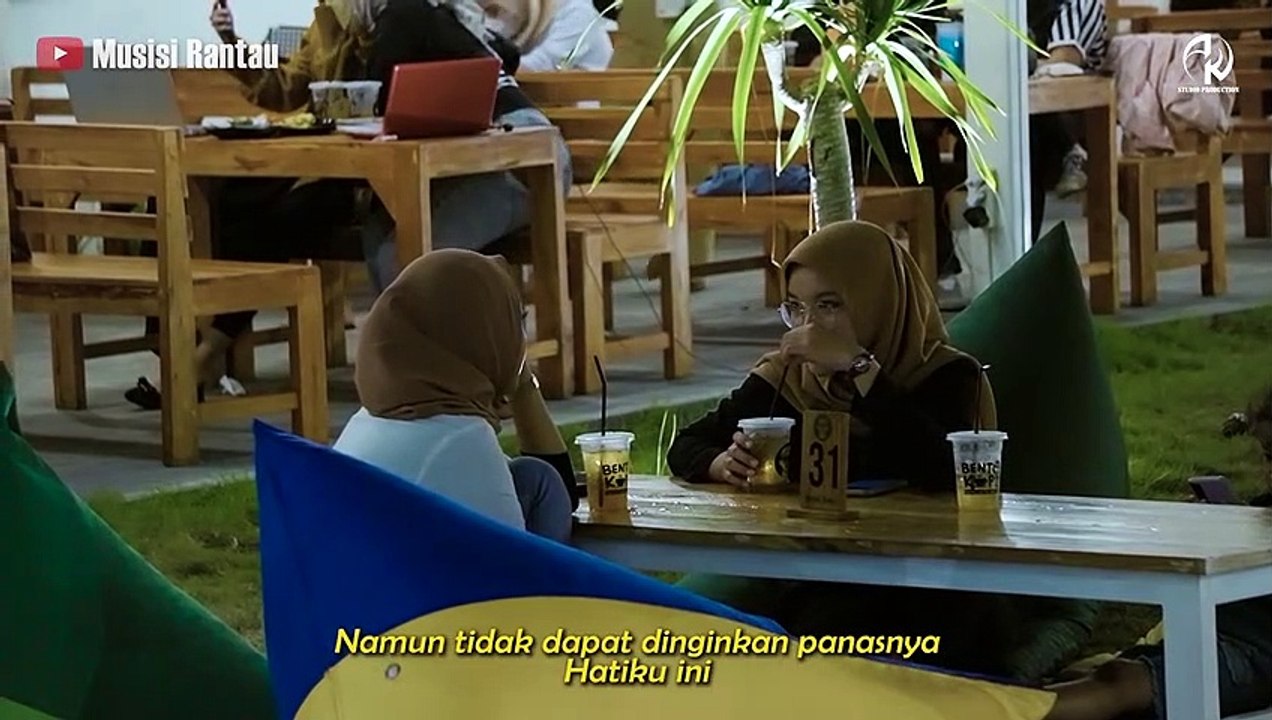 COVER LAGU # BUIH JADI PERMADANI # AUTO BAPER, DI COVER OLEH ADLANI RAMBE