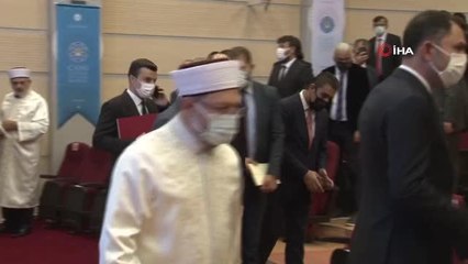 Diyanet İşleri Başkanı Prof. Dr. Erbaş: "Müslümanlar için camiler en kıymetli mekanlardır"